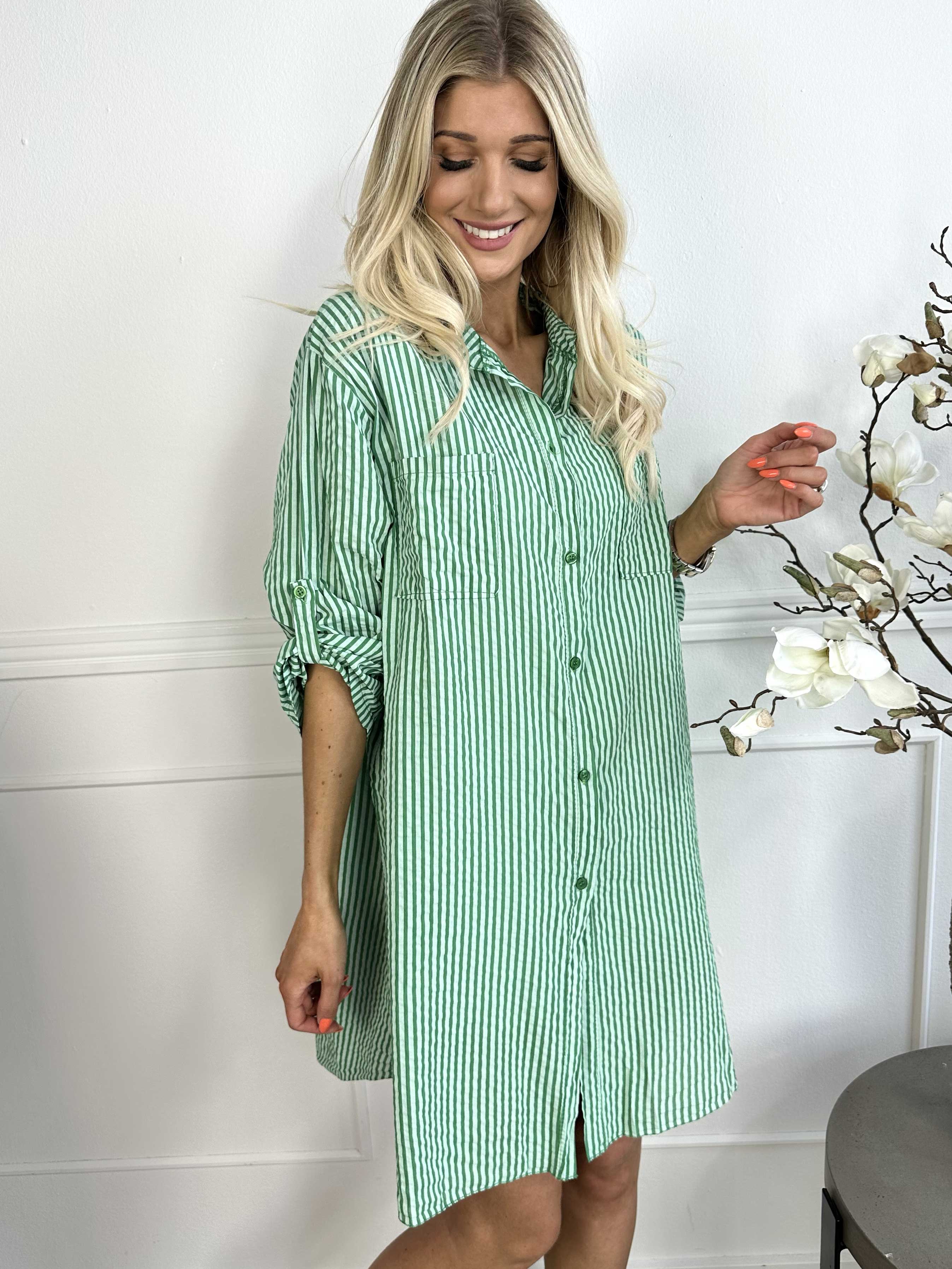 Carmina - Randig bomullsskjorta med bröstfickor